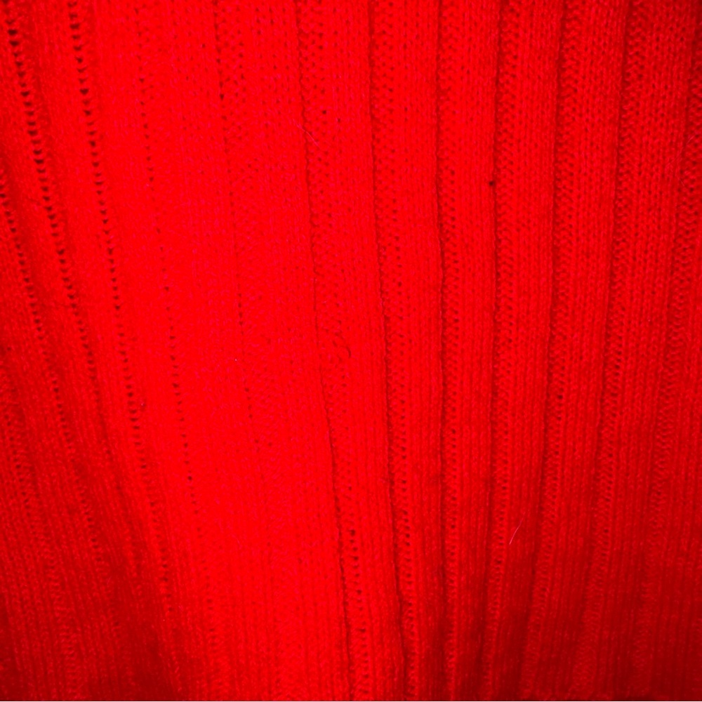 Red Ribbed Turtleneck Sweater - Picture 5 of 7
